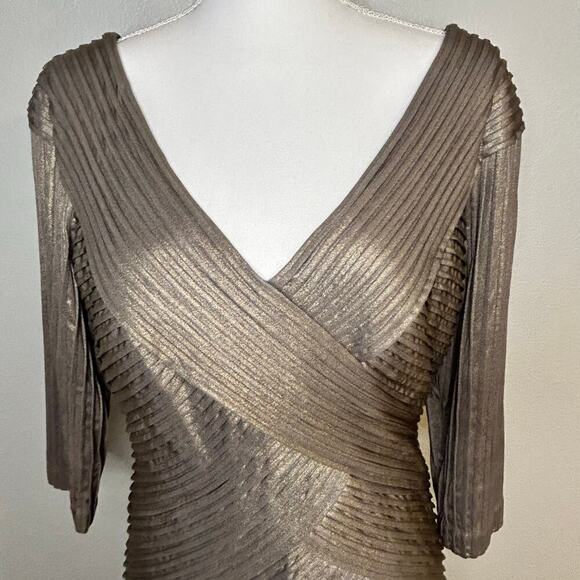 Tadashi Shoji bronze metallic criss cross v-neck 3/4 sleeve lined dress size L - Picture 2 of 9